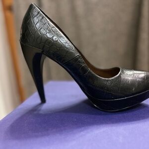 Zara Black Crock Leather pumps